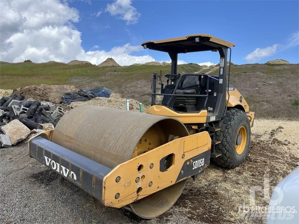 Volvo SD115B Nabijači zemlje