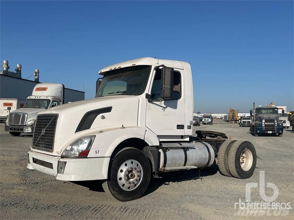 Volvo VNL Tegljači