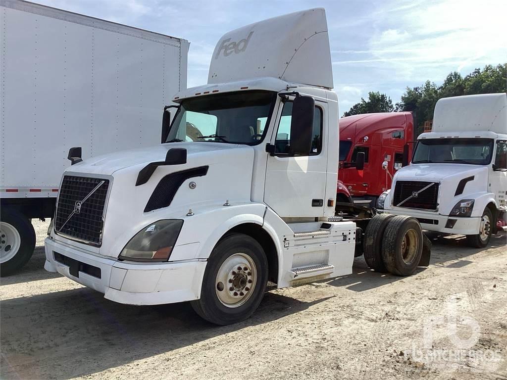 Volvo VNL Tegljači