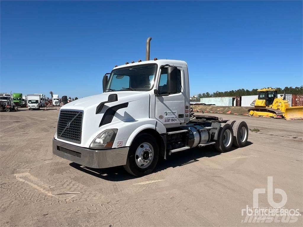 Volvo VNL300 Tegljači