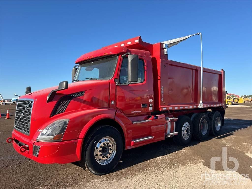 Volvo VNL300 Kiperi kamioni
