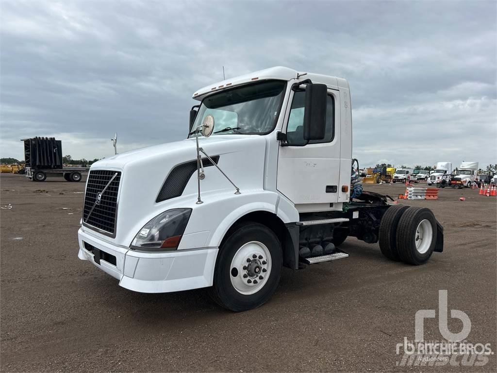 Volvo VNL300 Tegljači
