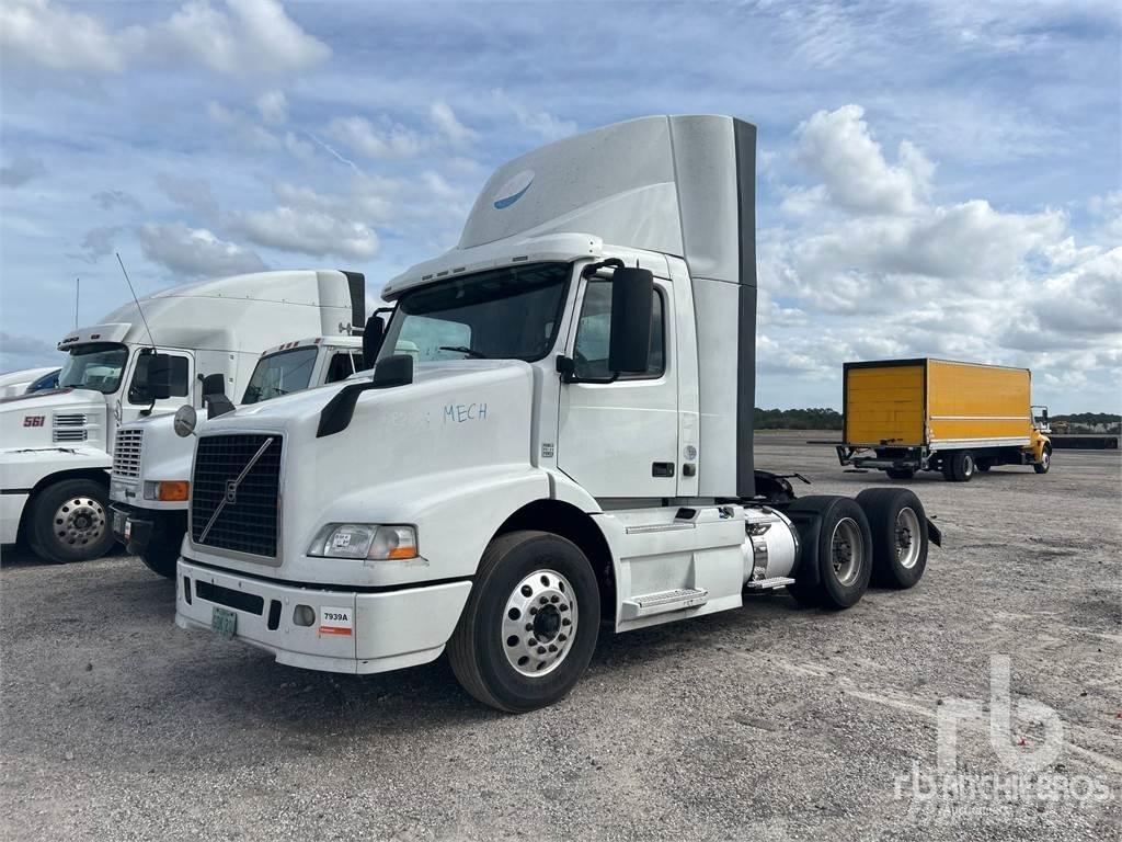 Volvo VNM200 Tegljači