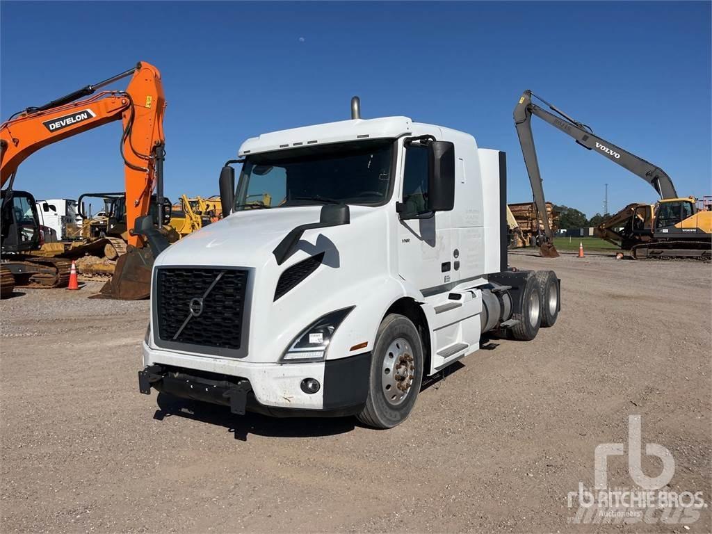 Volvo VNR400 Tegljači