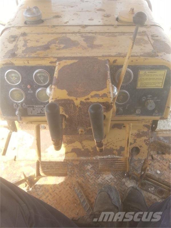 CAT D6D LGP Buldožeri guseničari