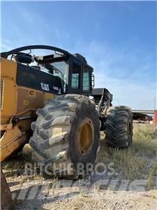CAT 545C Skideri