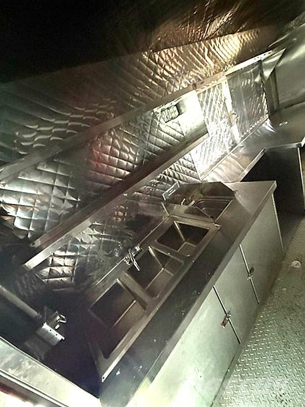 Ford E-350 Sanduk kamioni