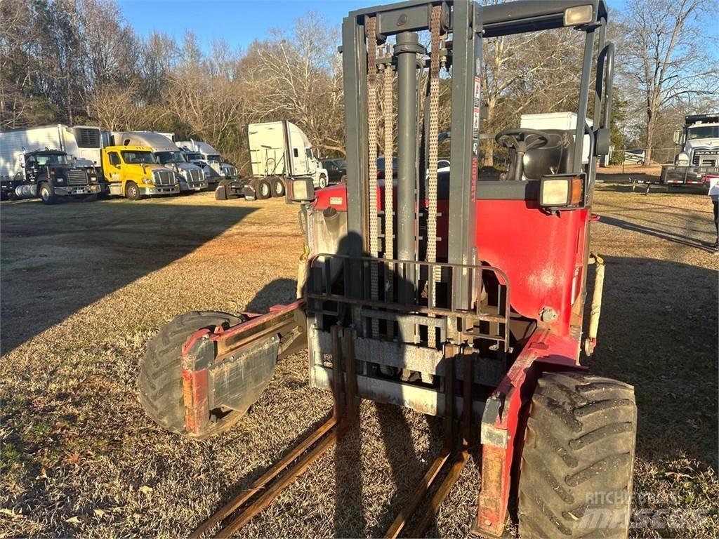Moffett M55 Viljuškari sa 4-stranskim dohvatom
