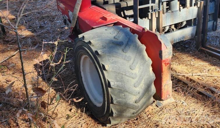 Moffett M55 Viljuškari sa 4-stranskim dohvatom