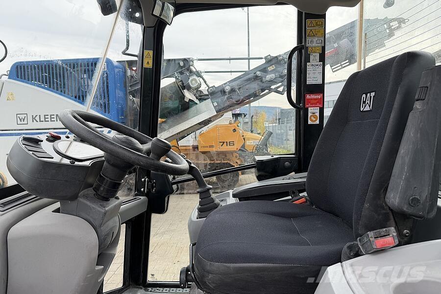 CAT 906 M Utovarivači na točkove