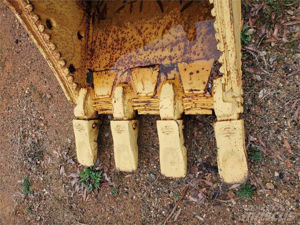 CAT 320 Kašike / Korpe