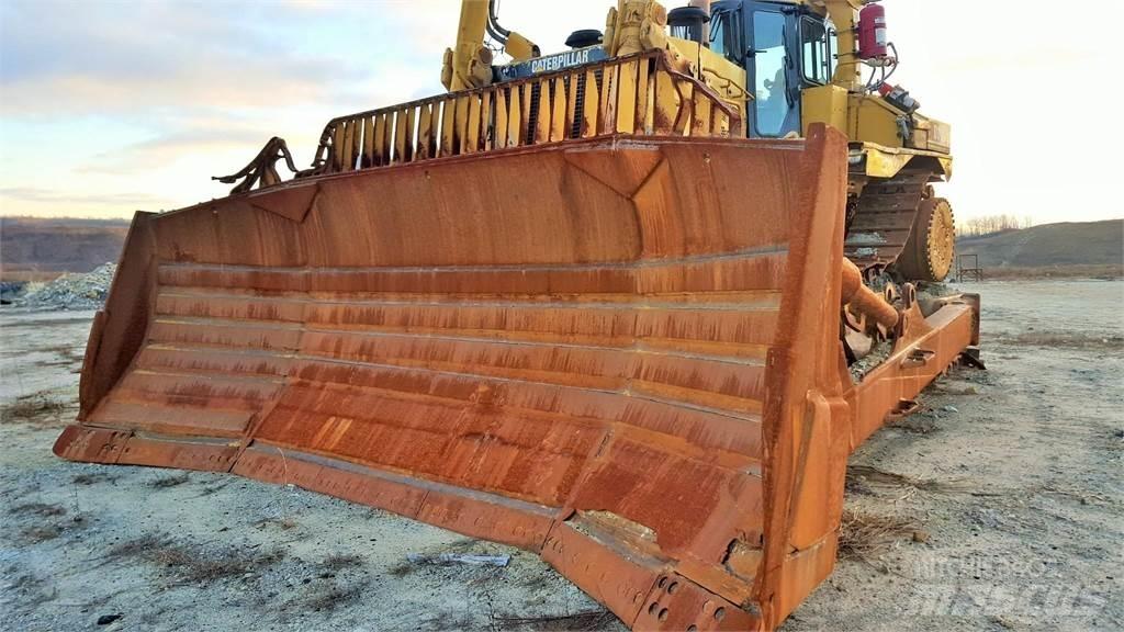 CAT D11R Buldožeri guseničari