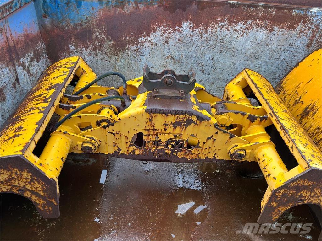 BSV 700 ltr jord grab Ostale kargo komponente