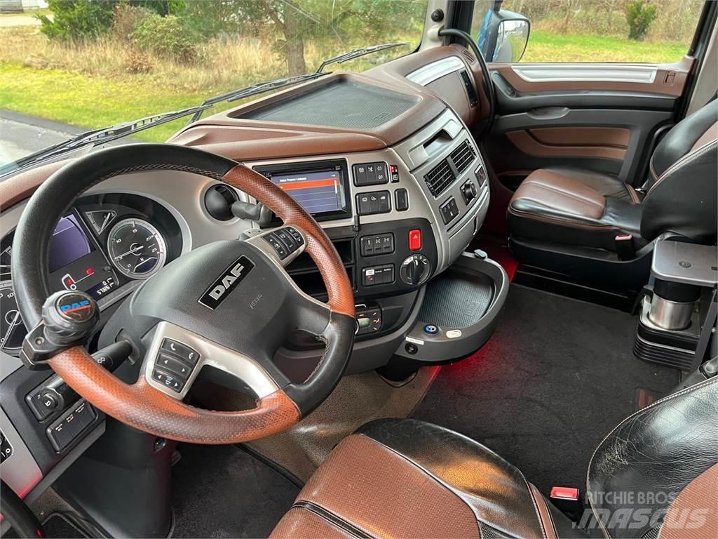 DAF XF530 FAT 6x4 Kamioni za drva Šticari