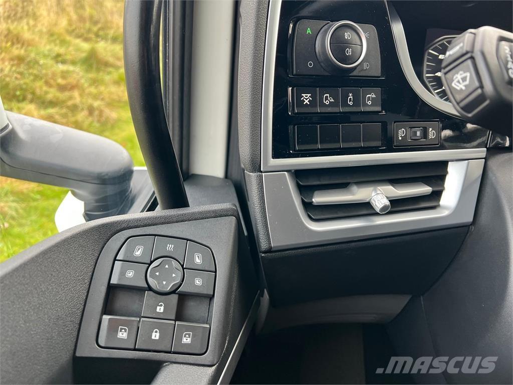 DAF XF530 FTS 6x2 Tegljači