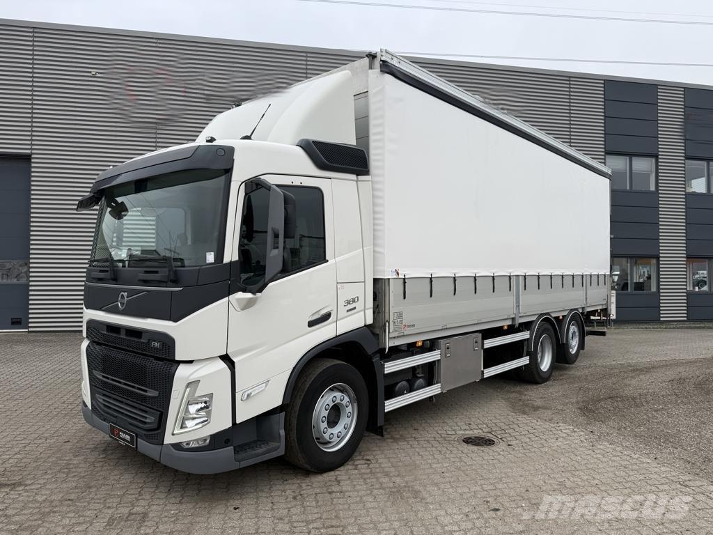 Volvo FM380 7800mm Kamioni sa ciradom