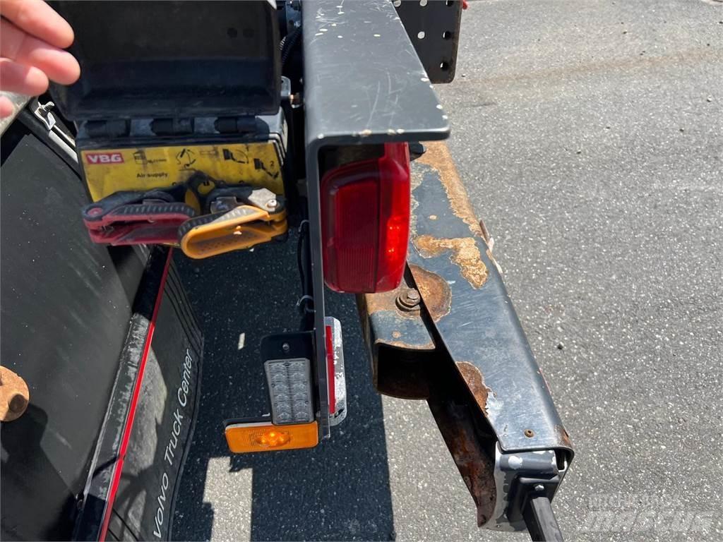 Volvo FM430 Rol kiper kamioni sa kukom za podizanje tereta