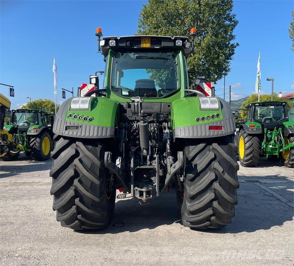 Fendt 942 VARIO Traktori