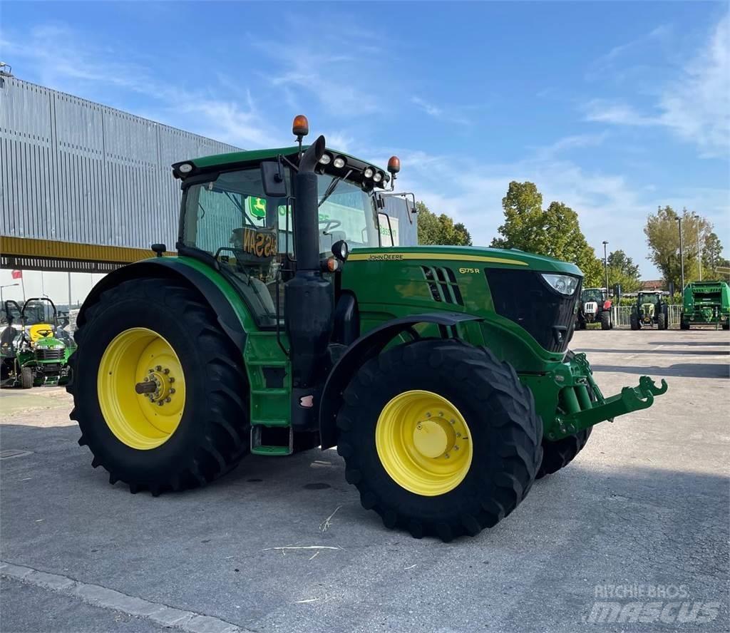 John Deere 6175 R Traktori