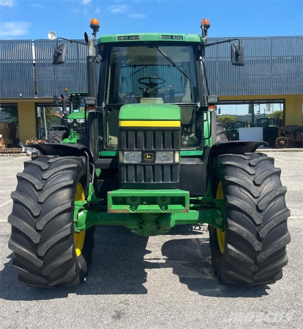 John Deere 6810 Traktori
