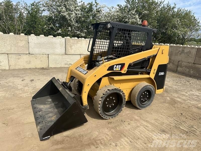 CAT 226B Ostalo za građevinarstvo