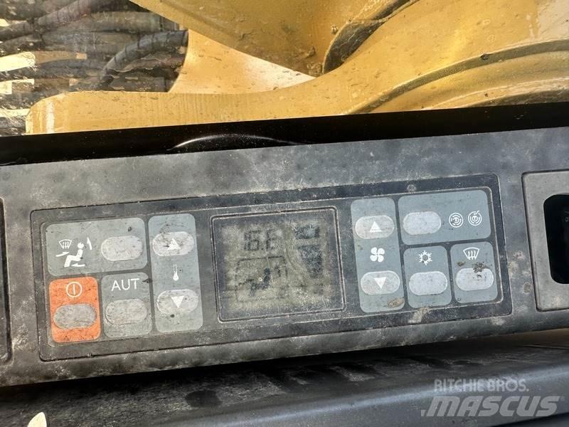 CAT 320 Bageri guseničari