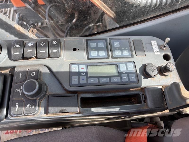 Doosan DX140LC-5 Bageri guseničari