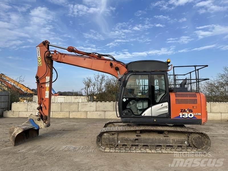 Hitachi ZX130 Bageri guseničari
