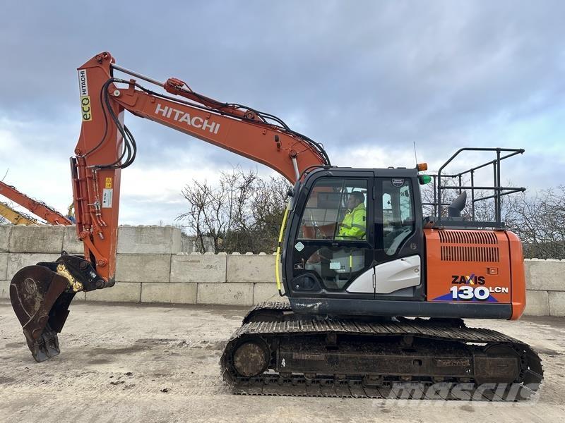 Hitachi ZX130 Bageri guseničari
