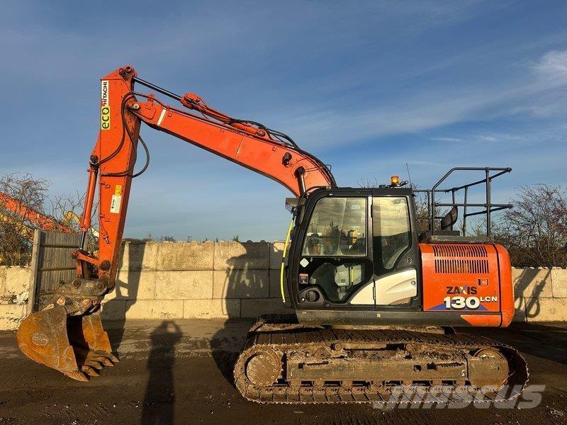 Hitachi ZX130 Bageri guseničari