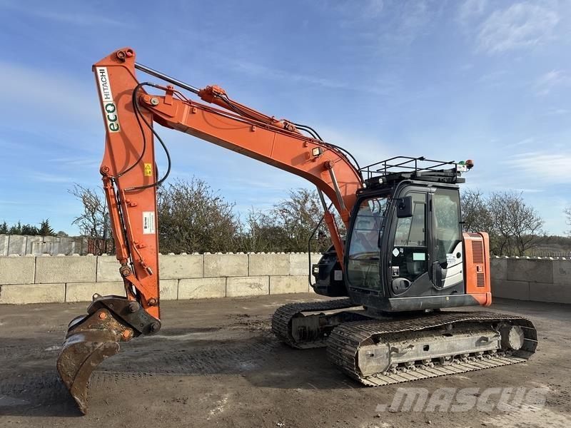 Hitachi ZX135 Bageri guseničari