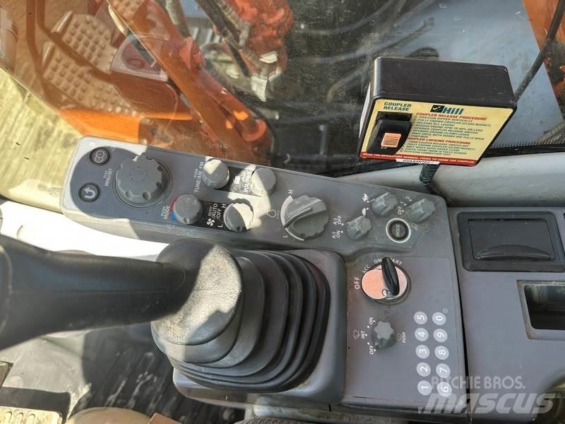 Hitachi ZX210LC-6 Bageri guseničari