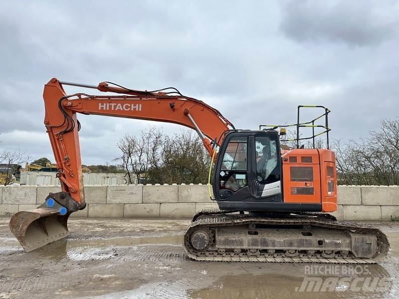 Hitachi ZX225USLC-6 Bageri guseničari