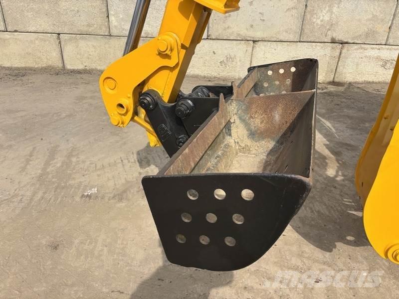 JCB 4CX Sitemaster Rovokopači