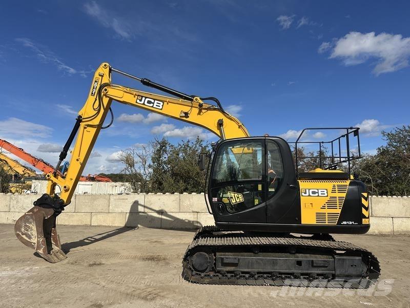 JCB JS131 LC Bageri guseničari