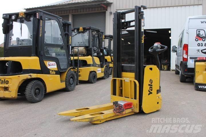 Yale MS10AC Ručni električni viljuškar