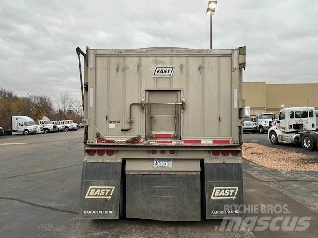 East Mfg Genesis Kiperi prikolice