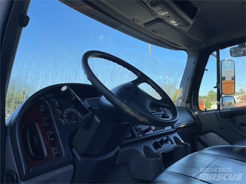 Freightliner 114SD Kamioni-šasije
