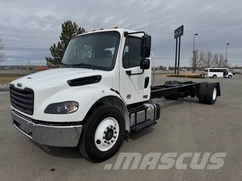 Freightliner M2 106 Tegljači
