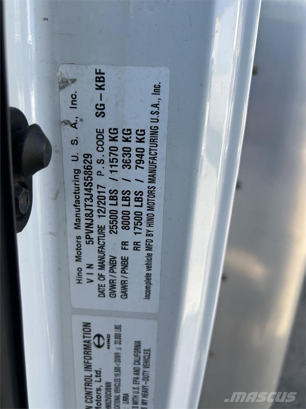 Hino 258ALP Sanduk kamioni