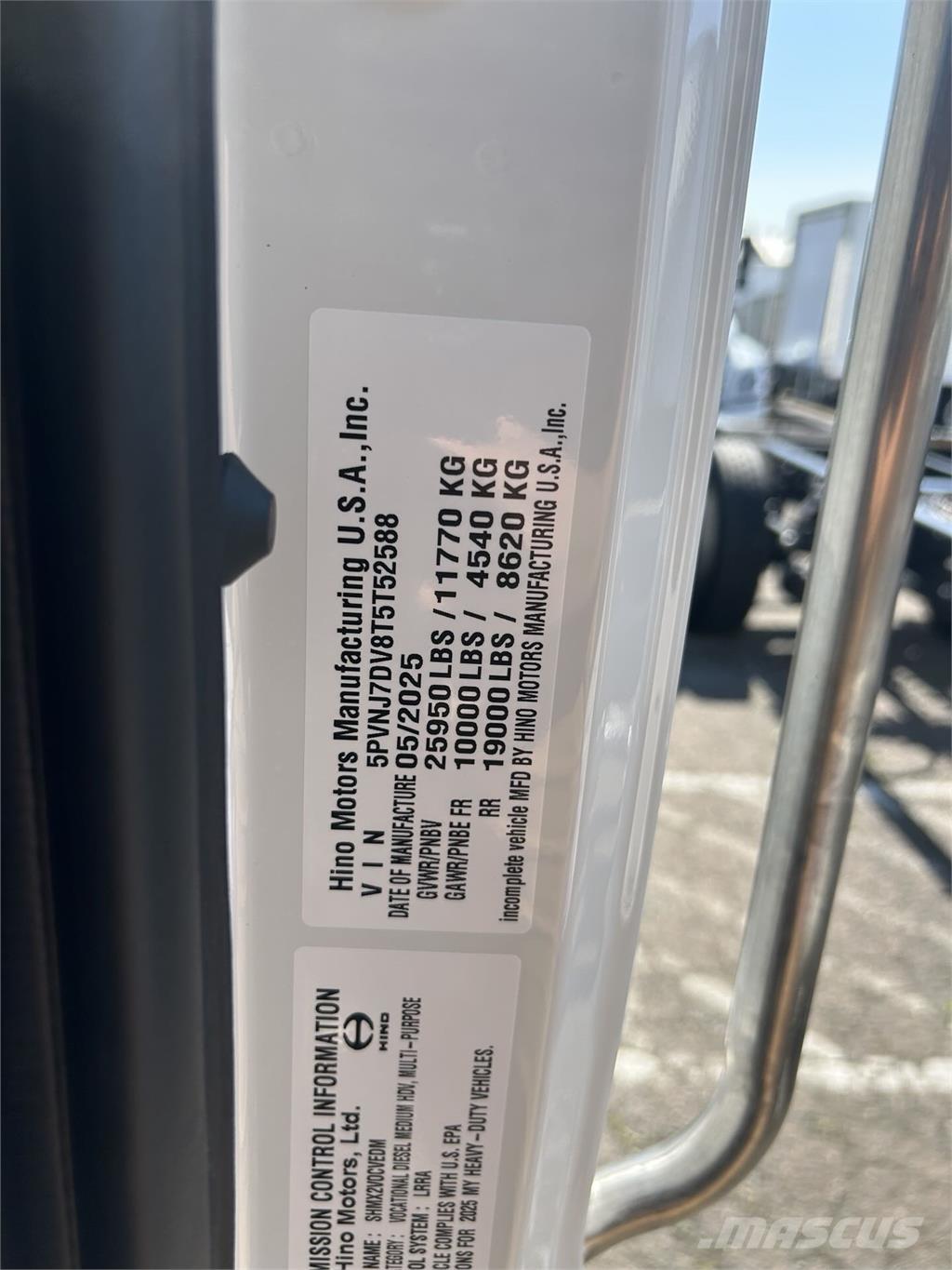 Hino L6 Sanduk kamioni