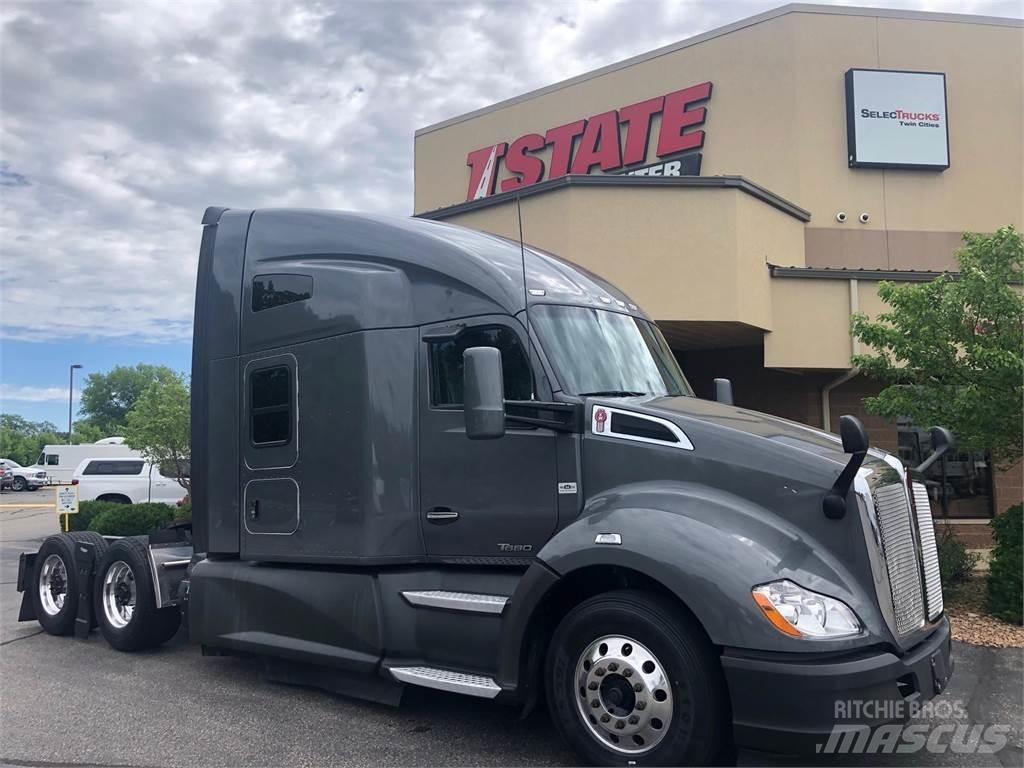Kenworth T680 Tegljači
