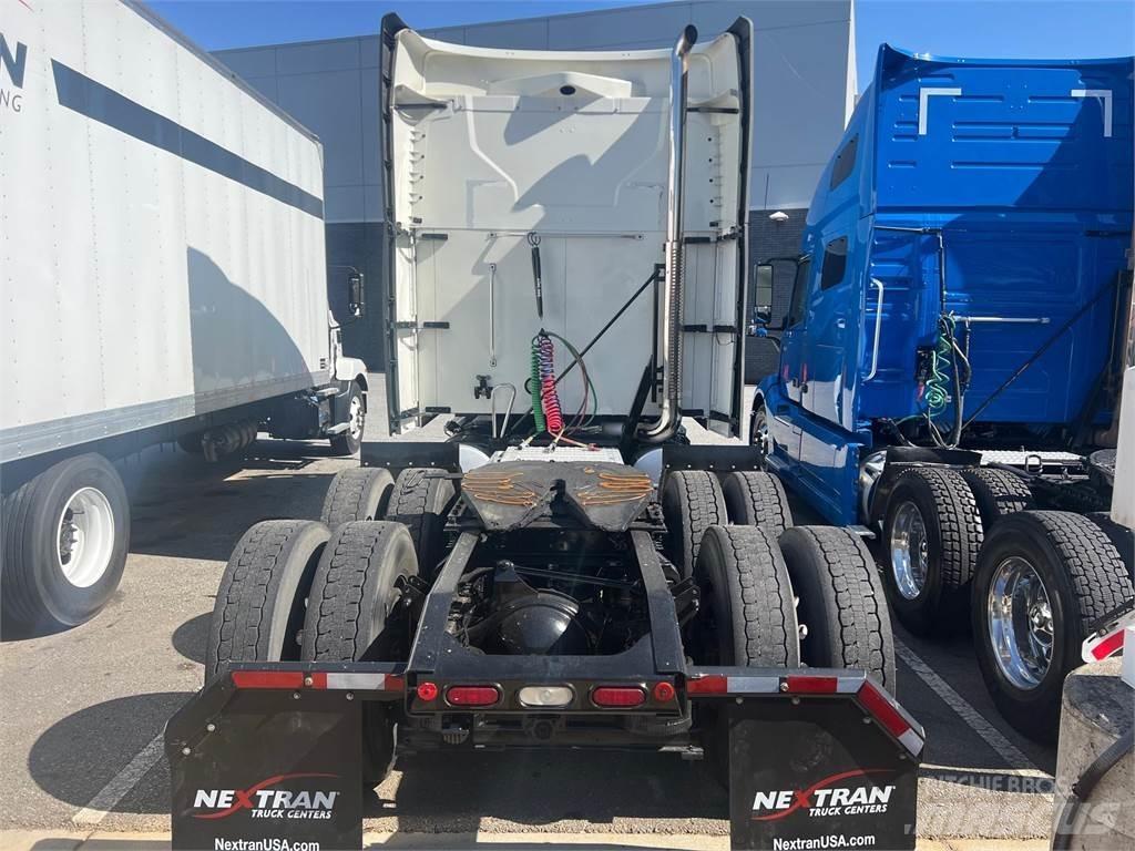 Mack AN64T Tegljači