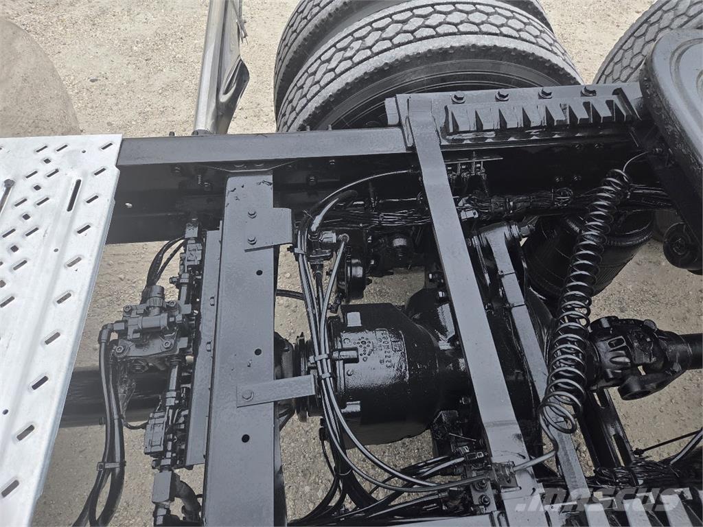Mack AN64T Tegljači