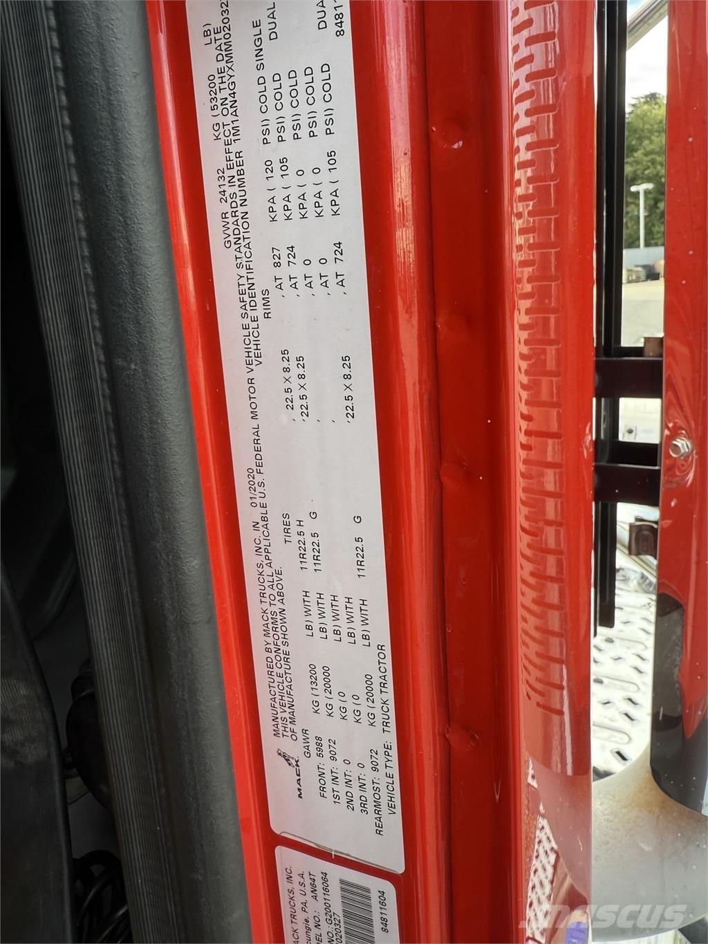 Mack AN64T Tegljači