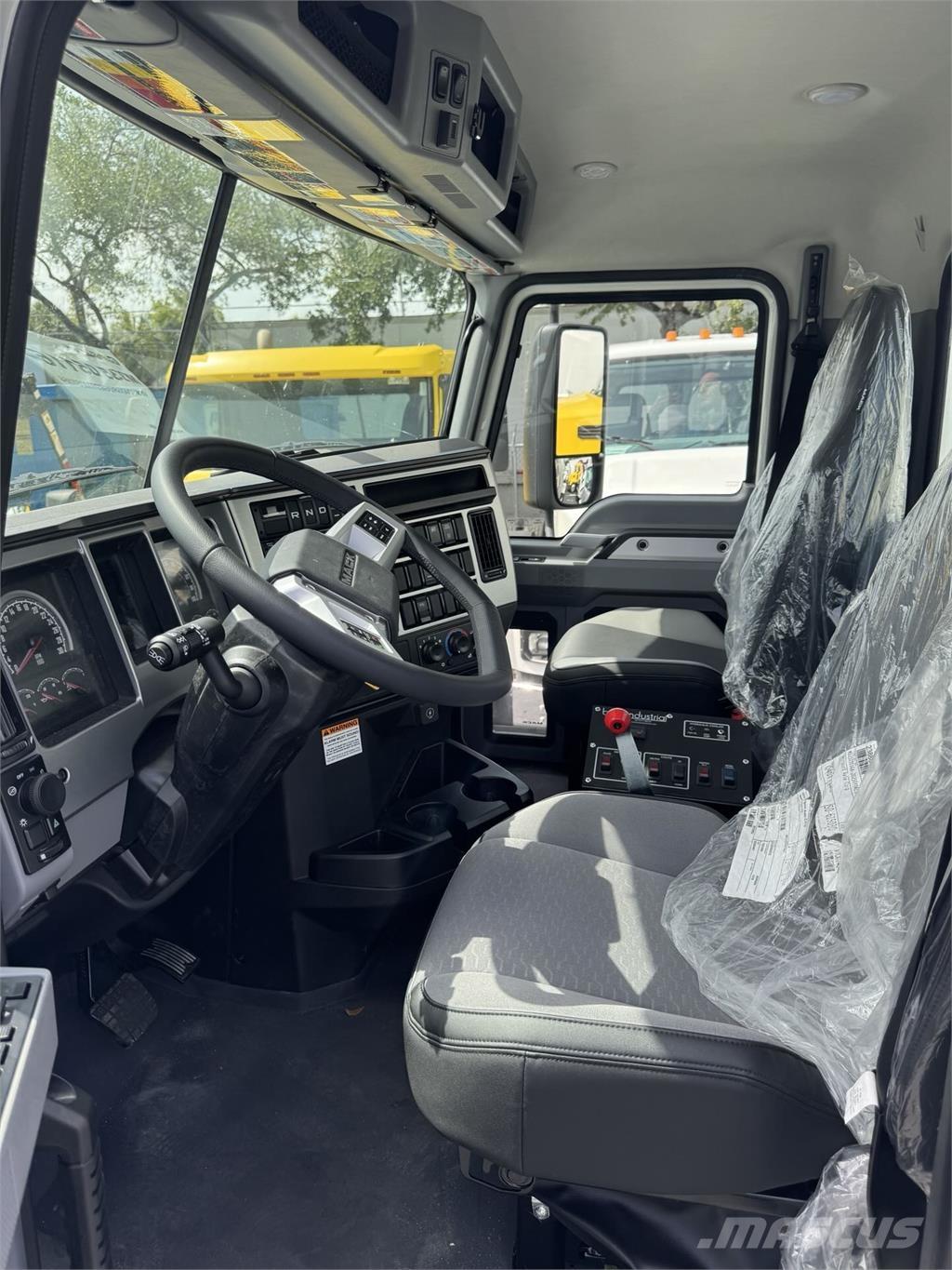 Mack GR64B Kamioni mešalice za beton