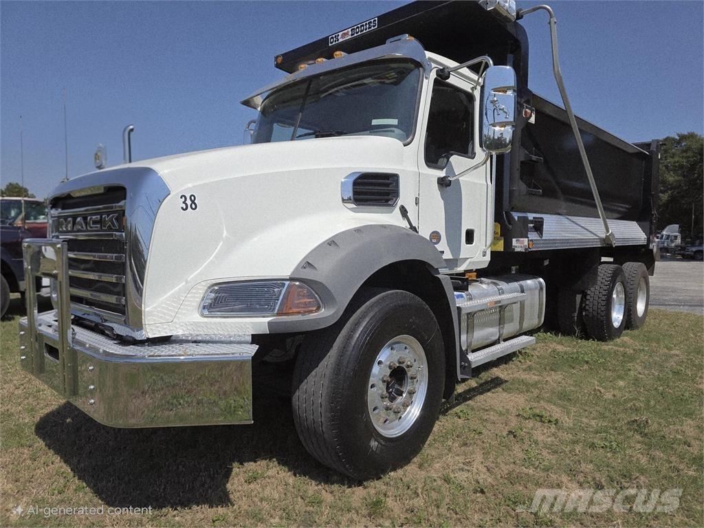 Mack GR64B Kiperi kamioni