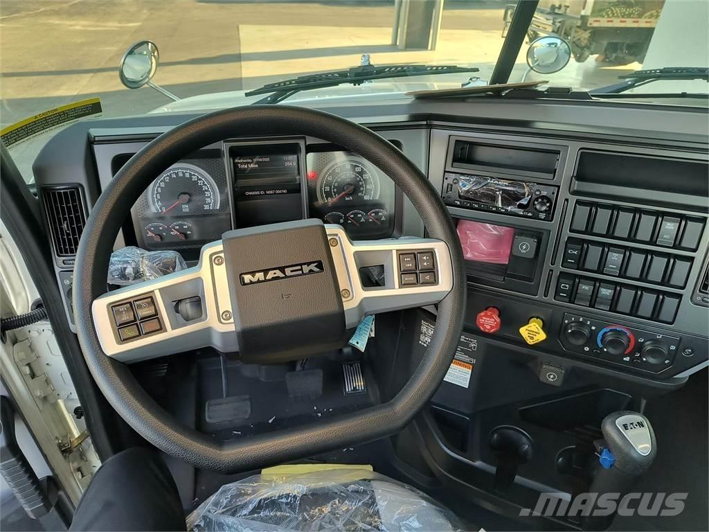 Mack GR64BX Kiperi kamioni