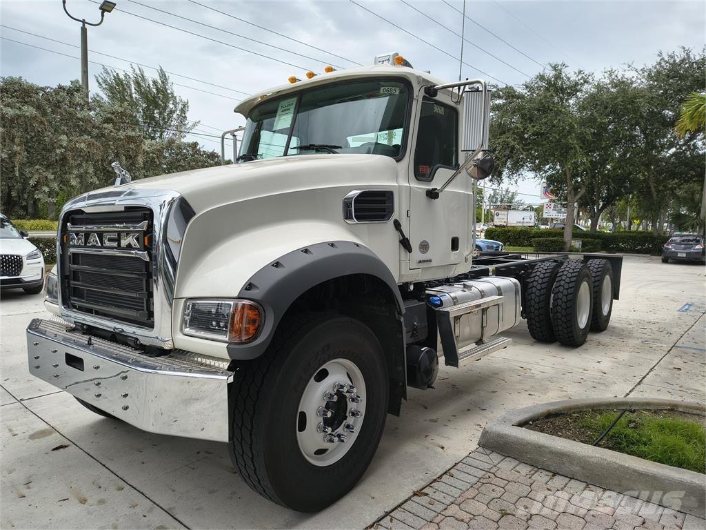 Mack GR64F Ostali kamioni