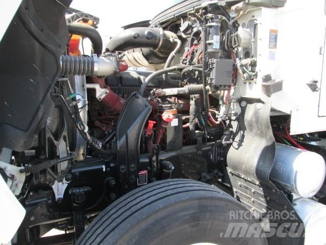 Mack PI64T Tegljači